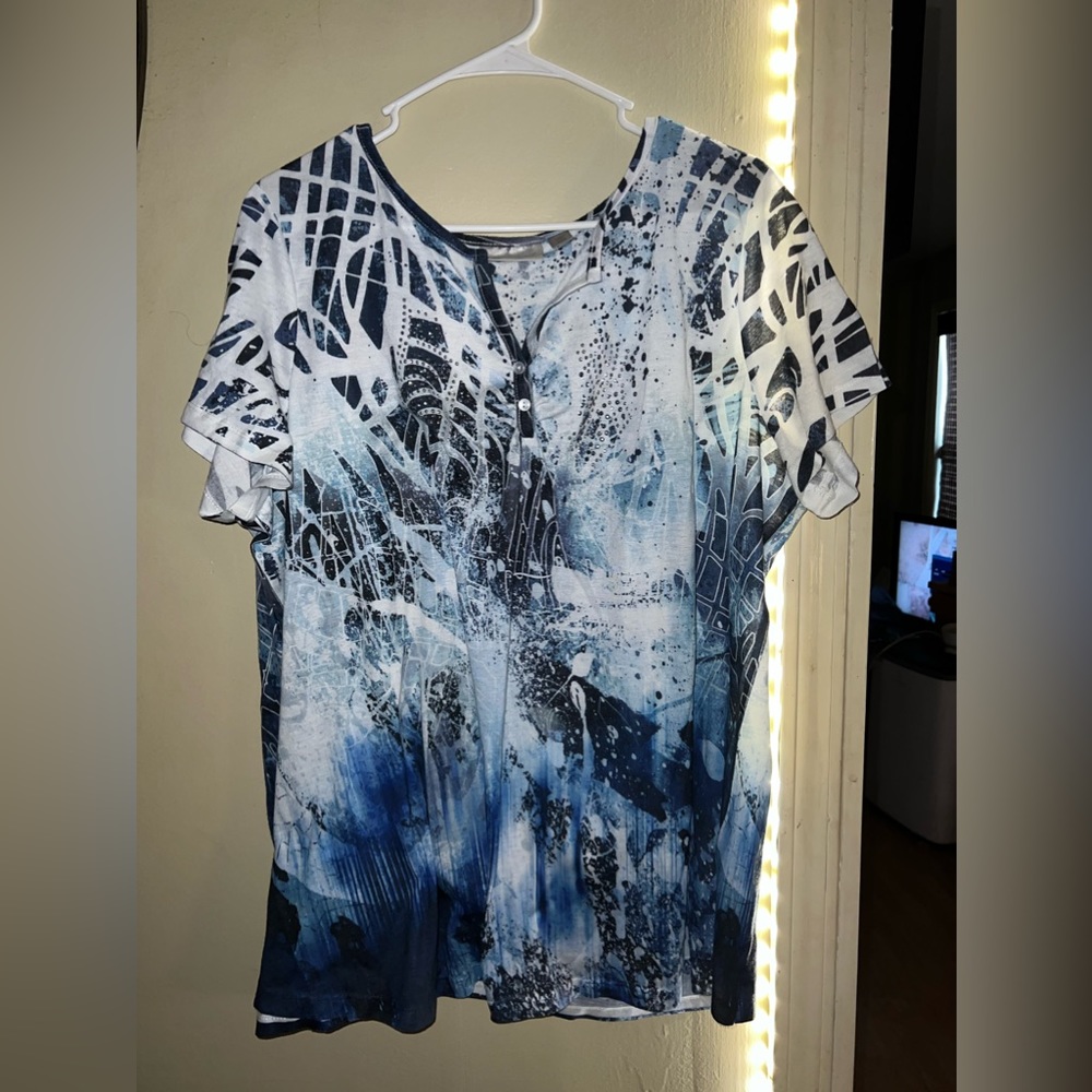 Womens top.